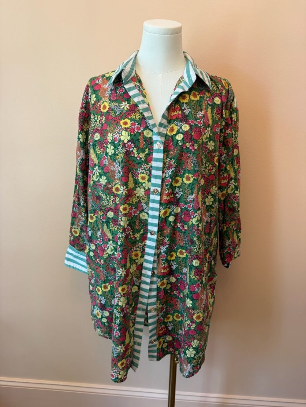 BURU Floral Button-Down Tunic Shirt – Size Medium